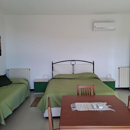 Antemare Bed & Breakfast นอลี ภายนอก รูปภาพ