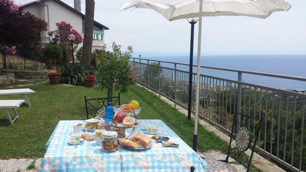 Antemare Bed & Breakfast นอลี ภายนอก รูปภาพ